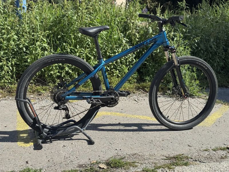 Kellys Whip 50
