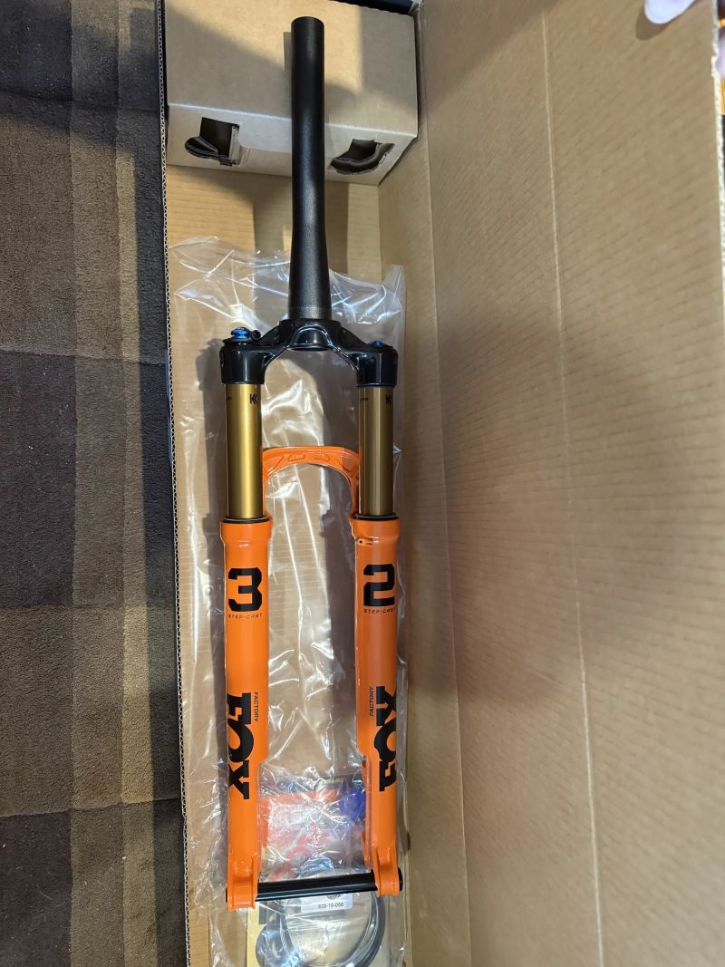 FOX 32 SC Factory 2025 29" Remote, 100 mm