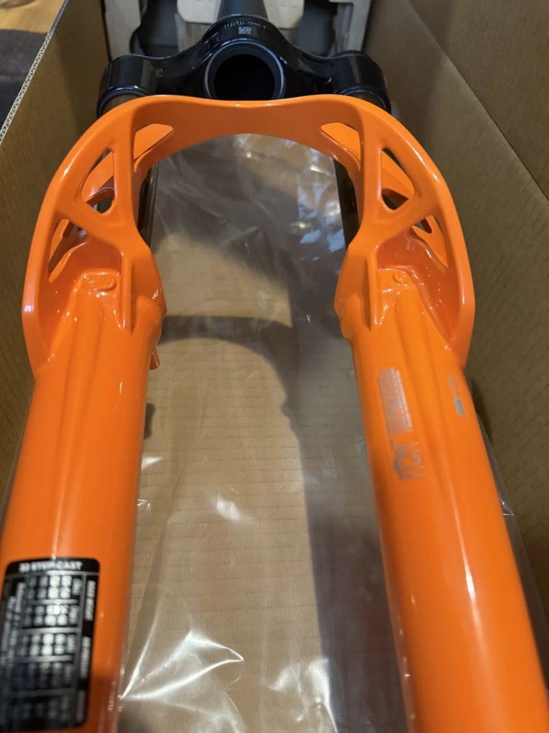 FOX 32 SC Factory 2025 29" Remote, 100 mm