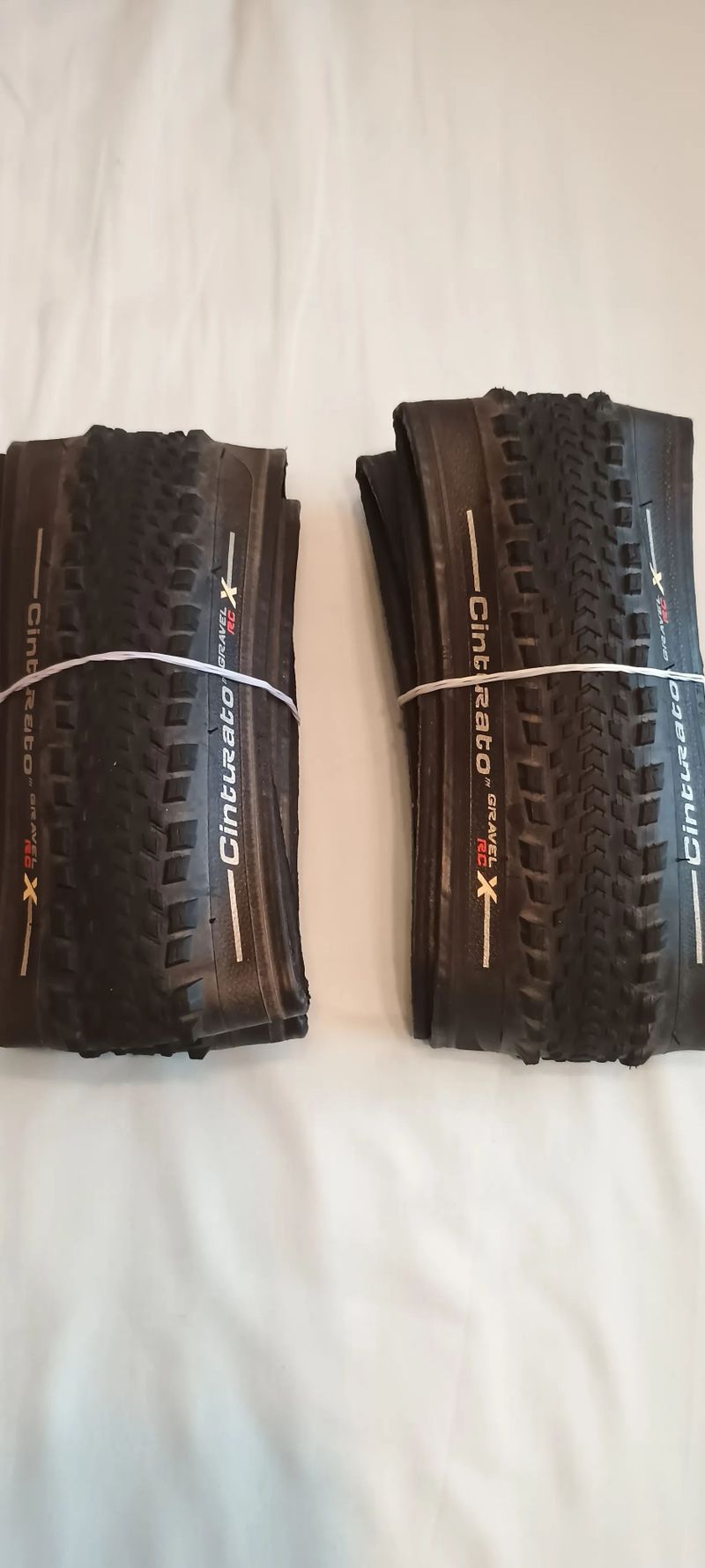 Pláště Pirelli Cinturato gravel 