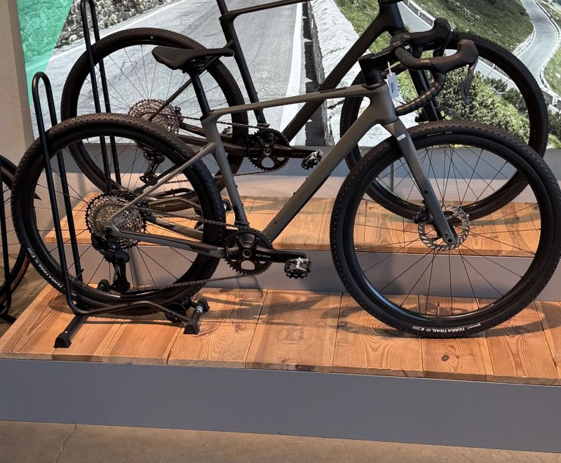 Cube Nuroad c62 Ex - XS, S, M,L a XL