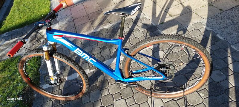 BMC TEAMELITE 2 v. M