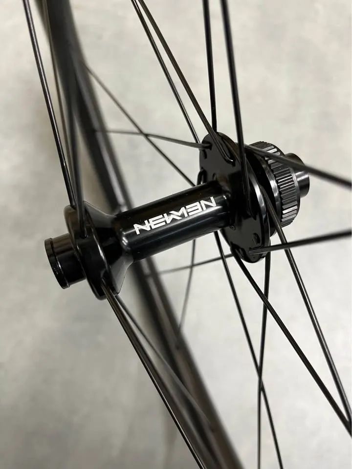 karbonové výplety Newman Advanced G.34 28”