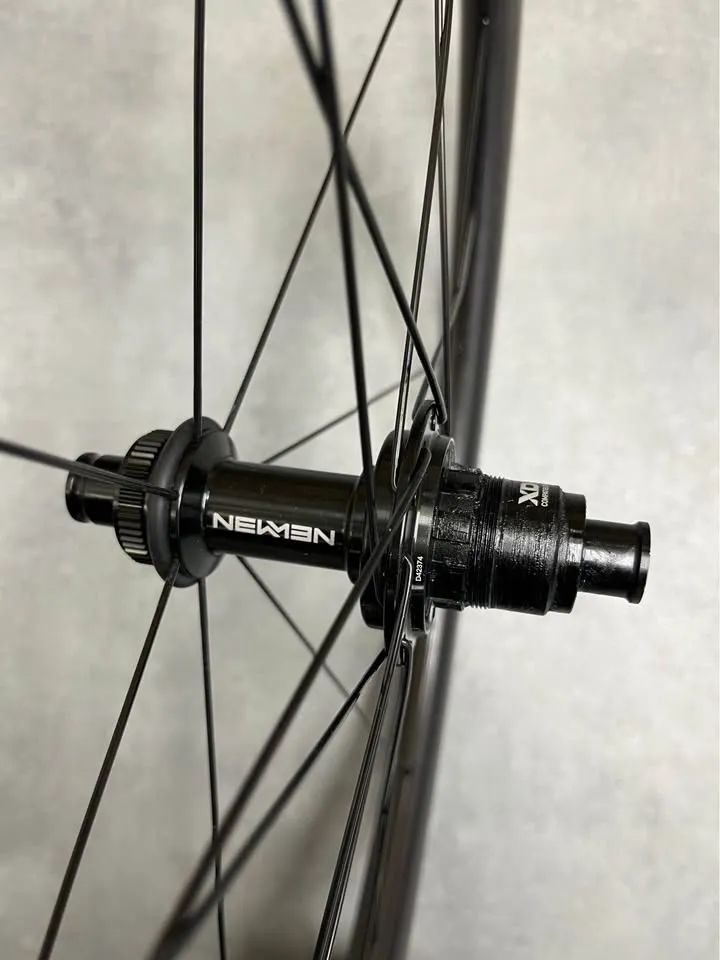 karbonové výplety Newman Advanced G.34 28”