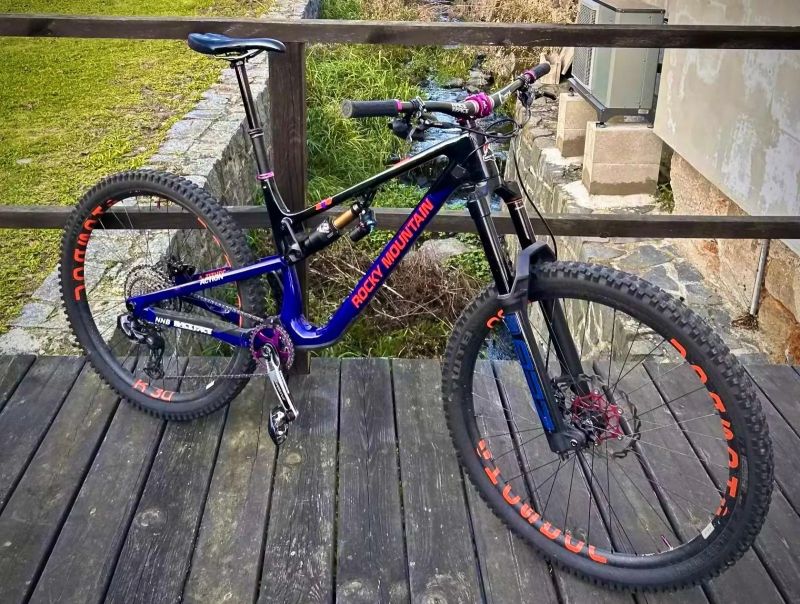 Rocky Mountain 𝗥𝗼𝗰𝗸𝘆 𝗠𝗼𝘂𝗻𝘁𝗮𝗶𝗻 𝗔𝗹𝘁𝗶𝘁𝘂𝗱𝗲 𝗖𝗮𝗿𝗯𝗼𝗻 𝟵𝟬