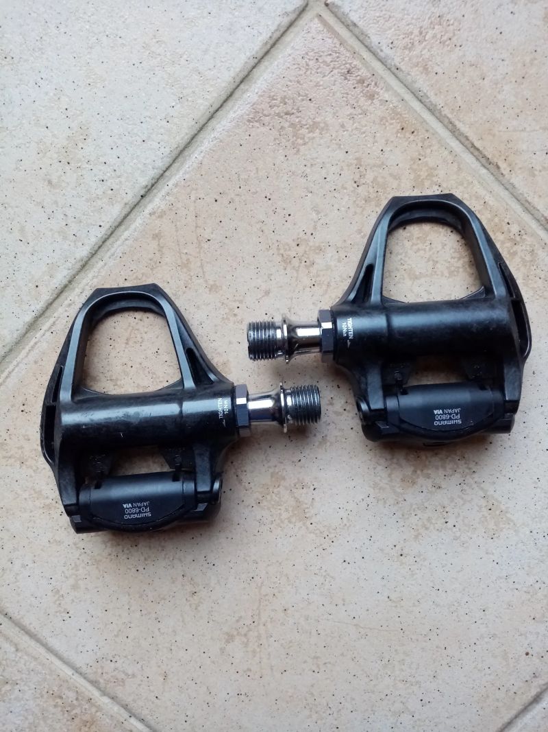 Pedály Shimano Ultegra - silniční - karbon 