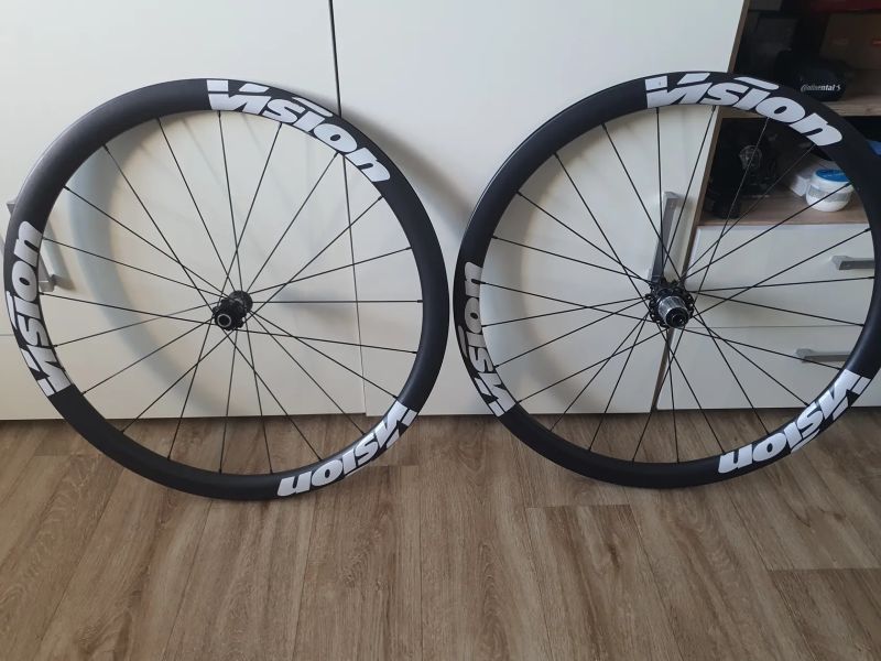 Vision Metron 40 SL Disc Center lock