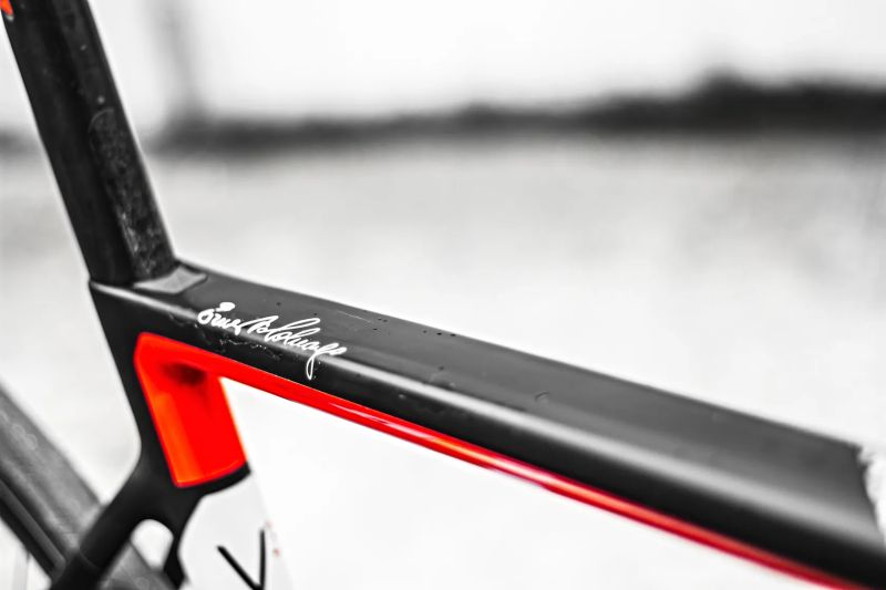 "REZERVOVANO" Colnago V3 Disc, Shimano Ultegra Di2 2x12 Disc, Roval Carbon C38