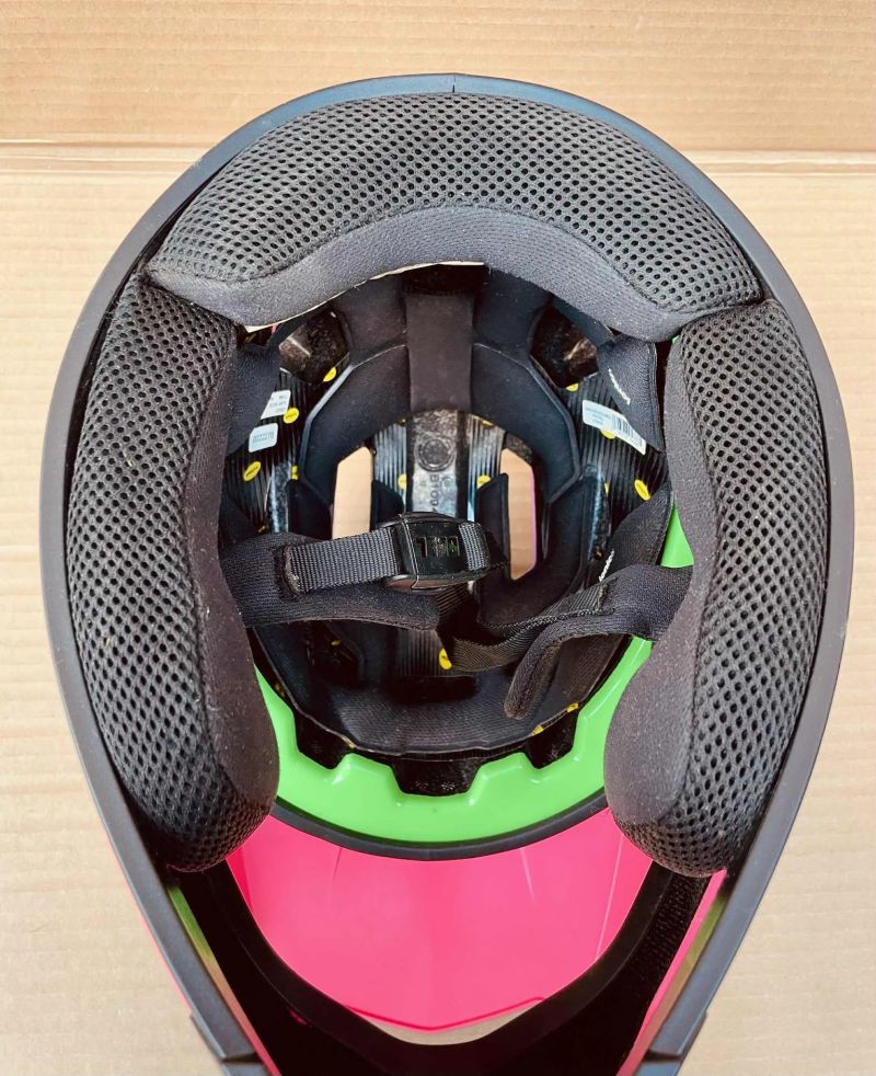 Přilba BELL SANCTION 2 DLX MIPS, Pink-Turquoise - vel. L