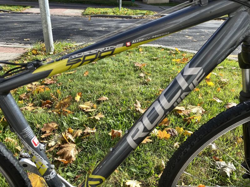 28" trekové kolo Rock Machine CROSSRIDE 500 rám M 17.5"