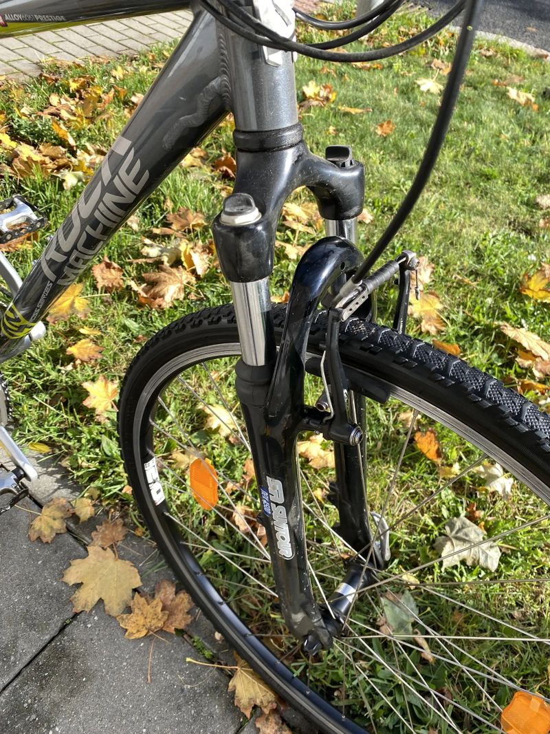 28" trekové kolo Rock Machine CROSSRIDE 500 rám M 17.5"