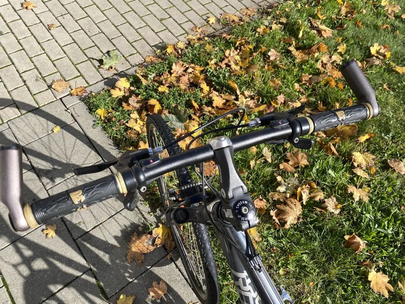 28" trekové kolo Rock Machine CROSSRIDE 500 rám M 17.5"