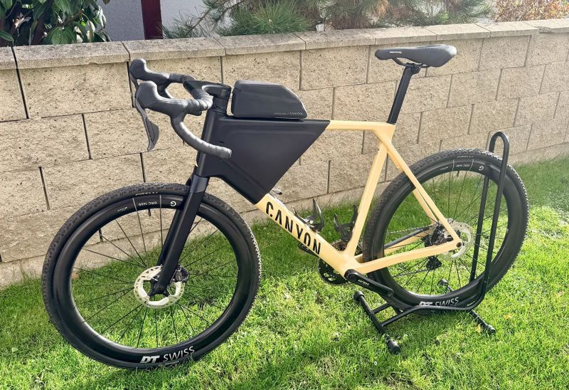 Canyon Grail CF SLX 8 Di2, Dt Swiss 1400, vel. XL, 300km najeto