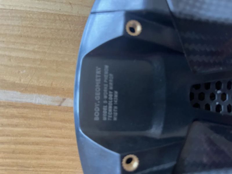 prodám sedlo S-WORKS Phenom mirror 143mm NOVÉ !!!!