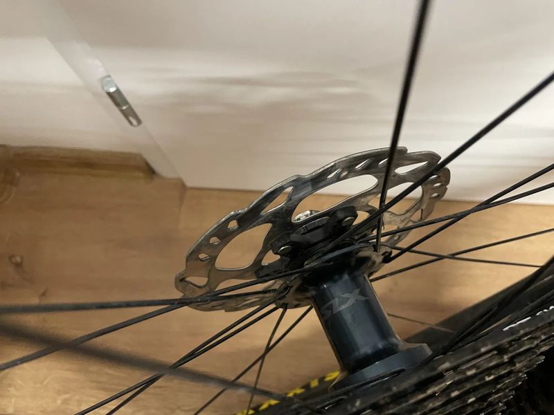 Nová zapletená kola 29 boost microspline