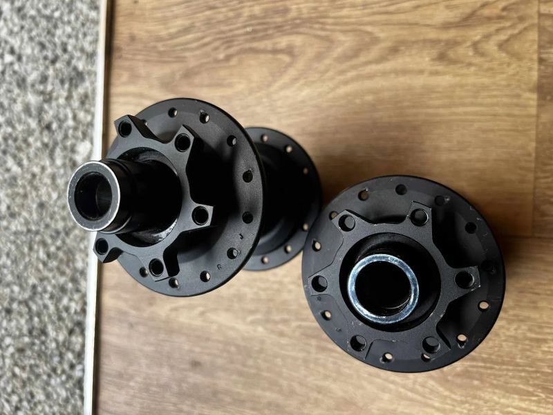 Náboje Bontrager Boost 108T 