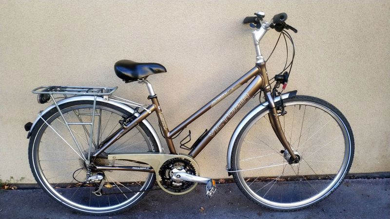 Dámské kolo Victoria Light 3x9. Skvělý rám ALU 7005