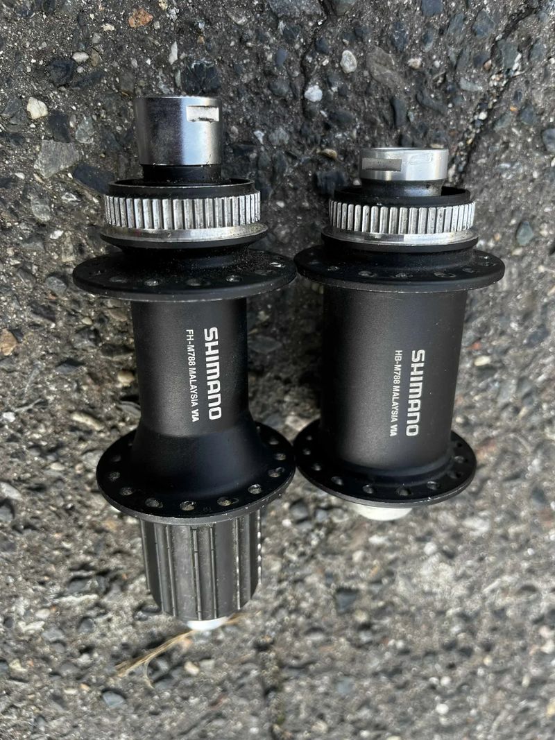 Náboje Shimano XT 15x100 12x142 