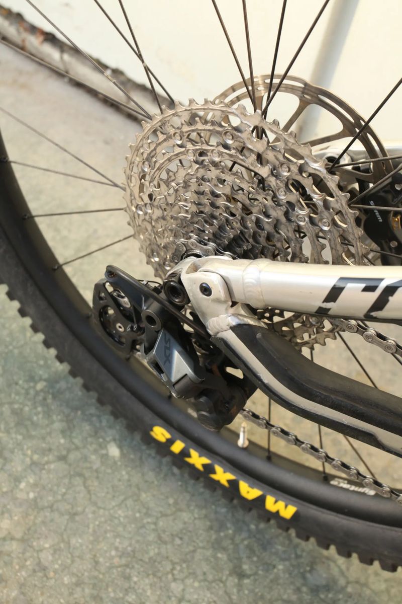 Commencal Meta AM V4.2