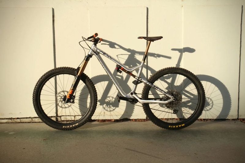 Commencal Meta AM V4.2