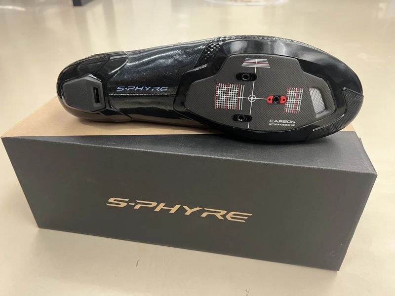 Silniční tretry S-phyre vel 46