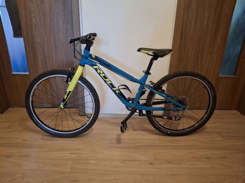 Dětské kolo Rock Machine Thunder 24