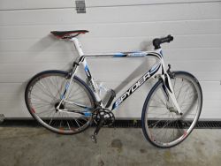 rám karbon a komponenty