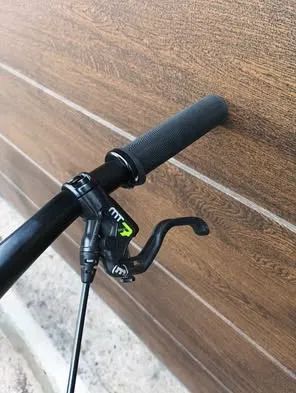 Santa Cruz Bronson V3 CC velikost :M