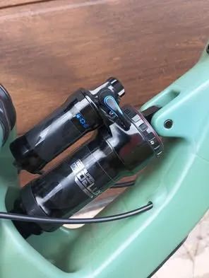 Santa Cruz Bronson V3 CC velikost :M