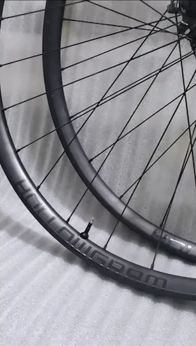 Wheelset 29' Cannondale Hollowgram XC-S 27 for lefty with 52 POE