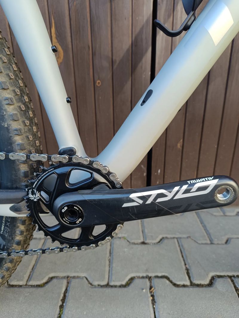 TREK PROCALIBER 9.8. - vše karbon!! ( kola, kliky, řidítka, sedlovka ) 9.9kg