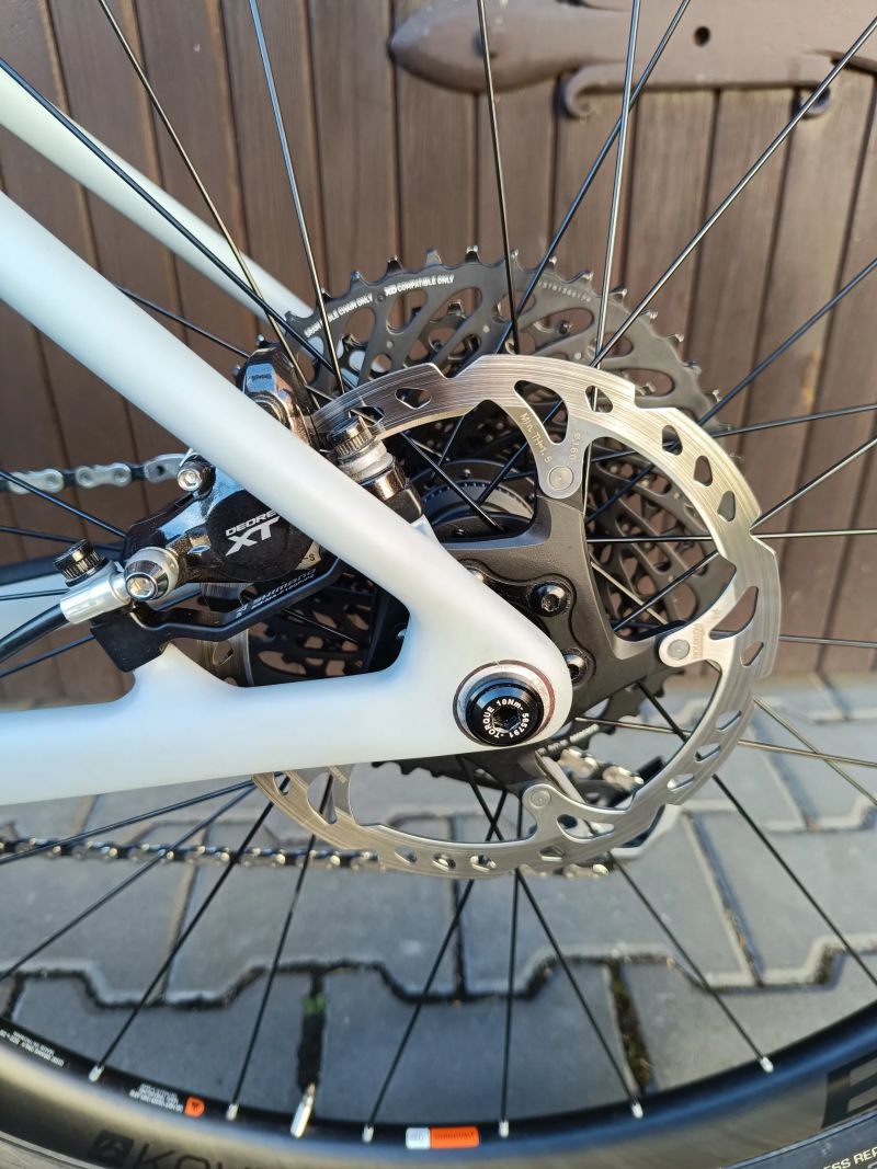 TREK PROCALIBER 9.8. - vše karbon!! ( kola, kliky, řidítka, sedlovka ) 9.9kg