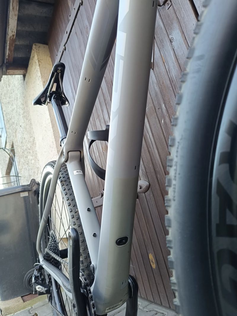 TREK PROCALIBER 9.8. - vše karbon!! ( kola, kliky, řidítka, sedlovka ) 9.9kg