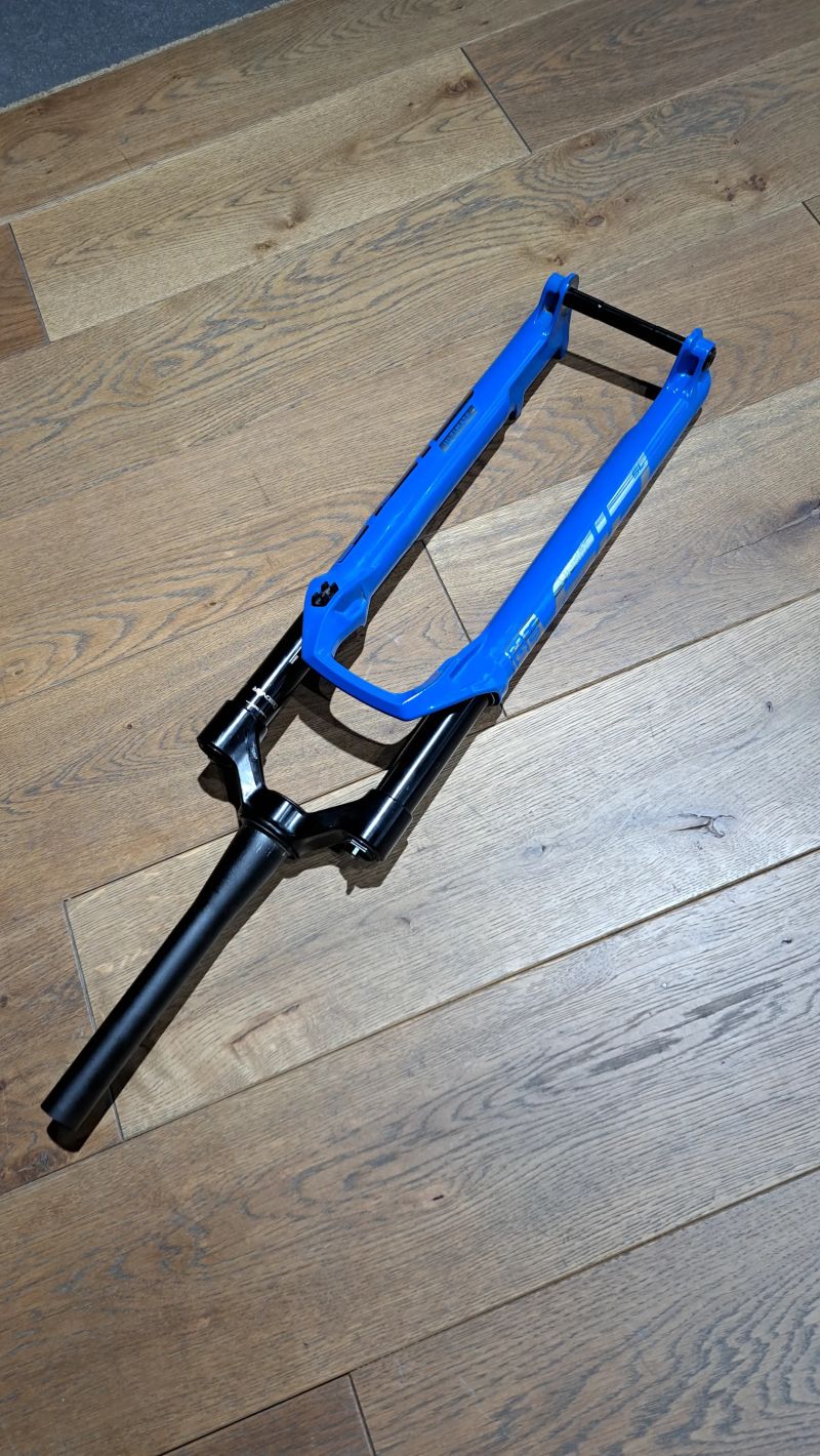 Rock Shox SID ULTIMATE, 1,36 kg, NOVÁ CENA