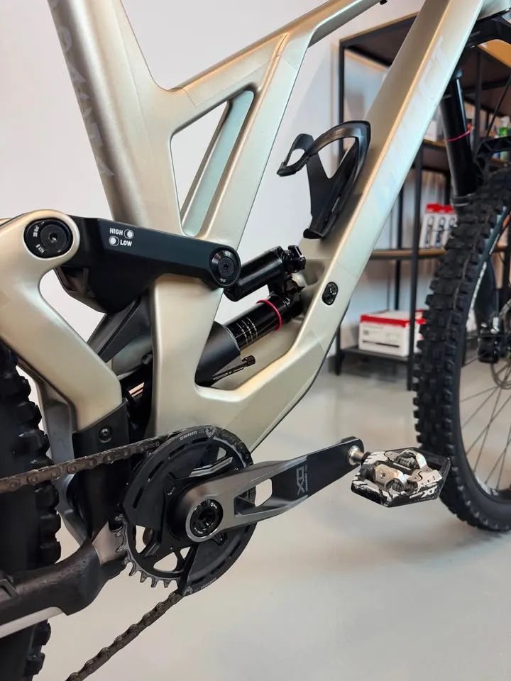 Ghost Poacha 2025 velikost L