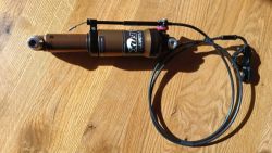 Prodám tlumič Fox Float RP2