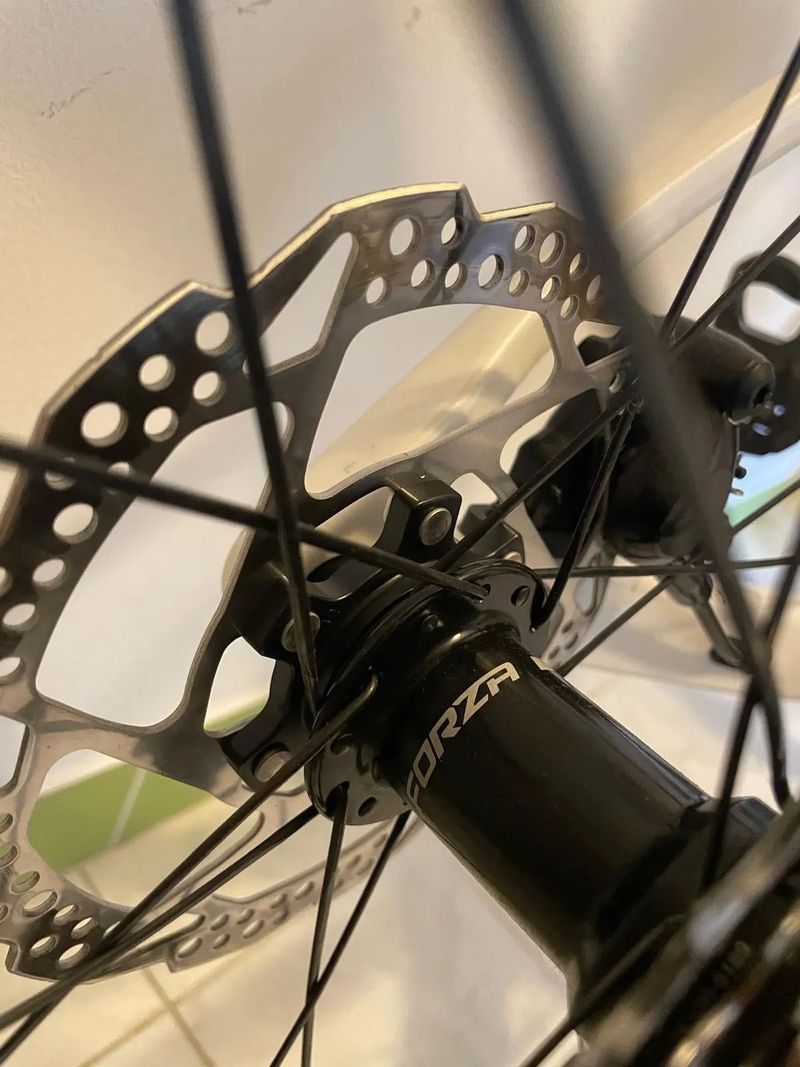 Korbonová kola Forza Levanto db 38 mm