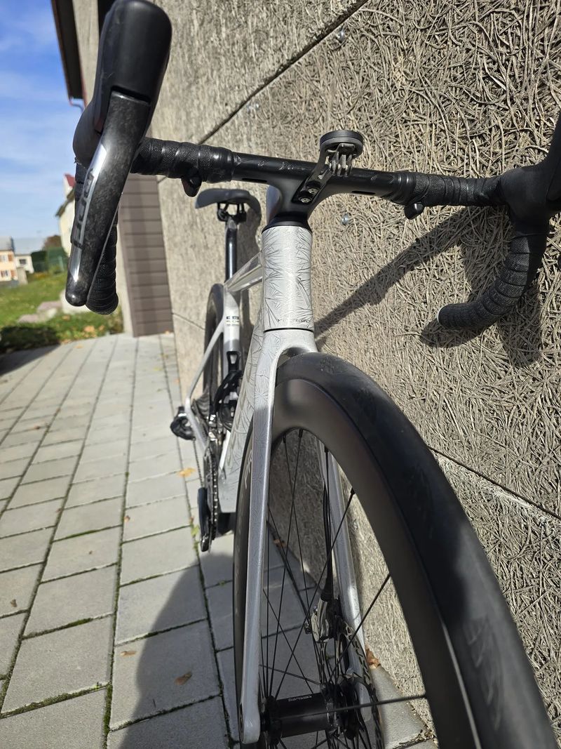 Yoeleo R11 - Sram Red AXS - Karbonová kola - vel. S