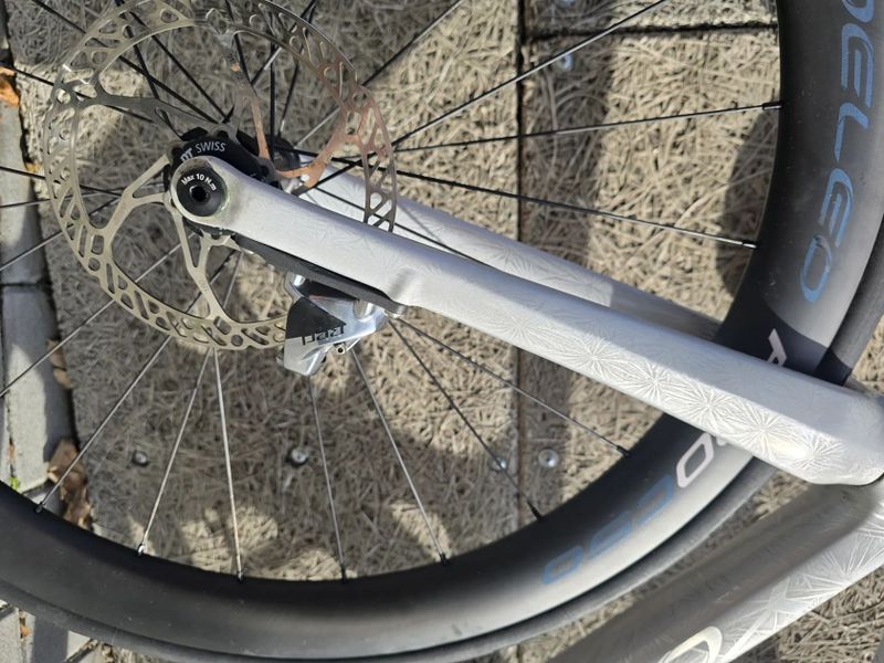 Yoeleo R11 - Sram Red AXS - Karbonová kola - vel. S