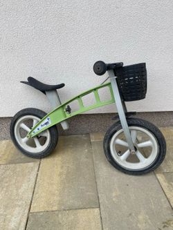 First BIKE odrážedlo zelené