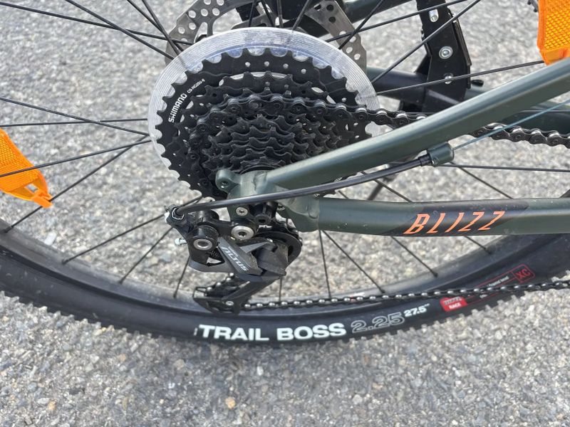 Rock Machine BLIZZ 27 HD