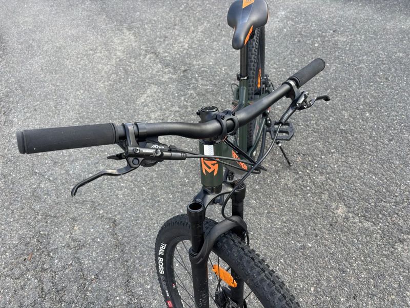 Rock Machine BLIZZ 27 HD