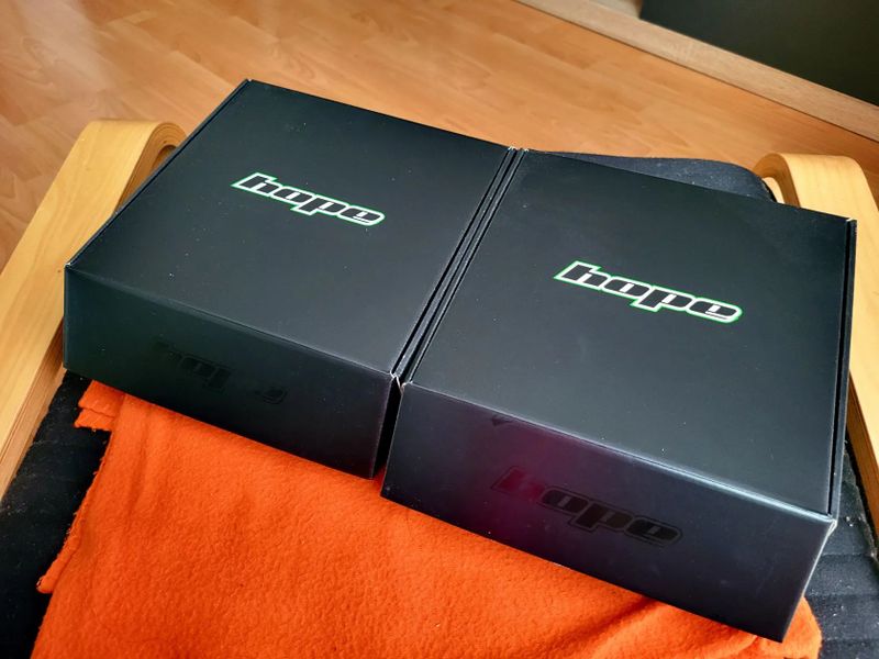 Novinka Hope Tech EVO GR4 Brake Set