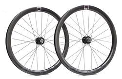 AKCE! karbonové výplety DUKE Baccara RX 42 / CHRIS KING R45 / SAPIM CX-Ray 1.470 g disc