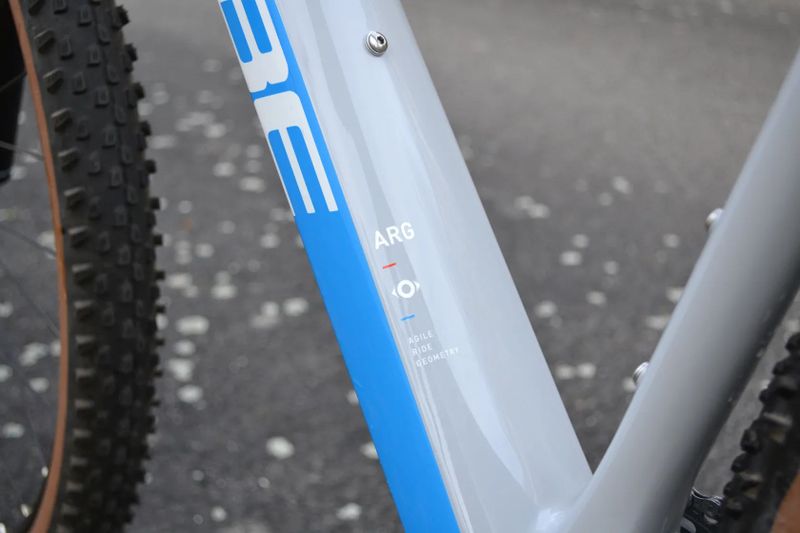 Cube Reaction C:62 Pro Carbon (M) Top Stav