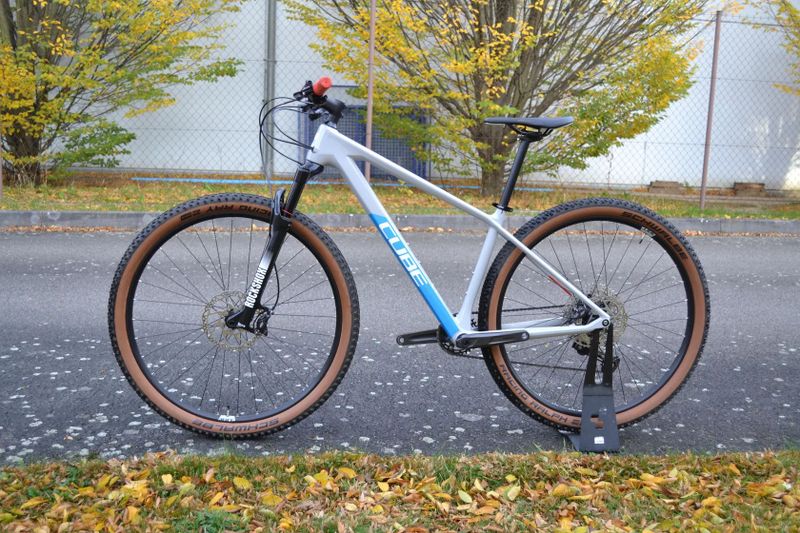 Cube Reaction C:62 Pro Carbon (M) Top Stav