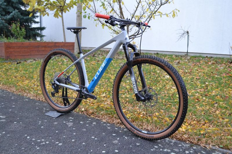 Cube Reaction C:62 Pro Carbon (M) Top Stav