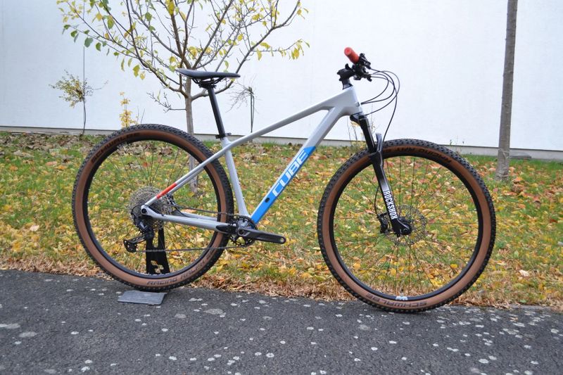 Cube Reaction C:62 Pro Carbon (M) Top Stav