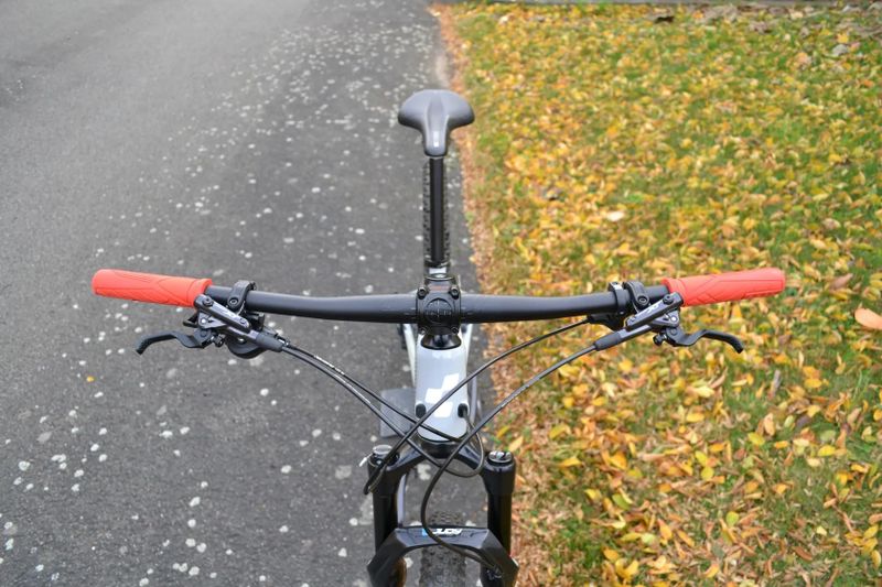 Cube Reaction C:62 Pro Carbon (M) Top Stav