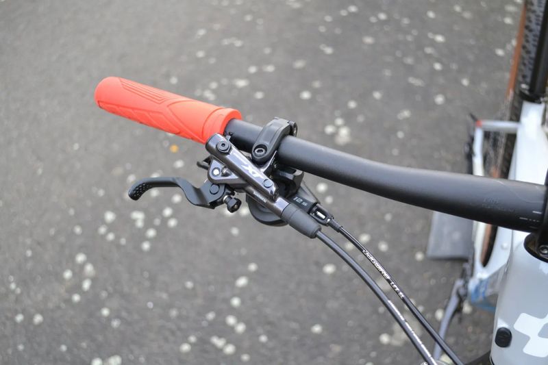 Cube Reaction C:62 Pro Carbon (M) Top Stav